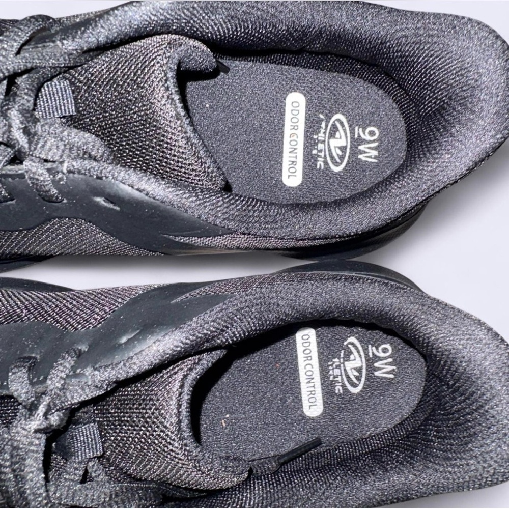 Athletic Works Black Mesh Lace Up Jogger Sneakers 👟 Size Women’s 9 WIDE WIDTH - Picture 4 of 10